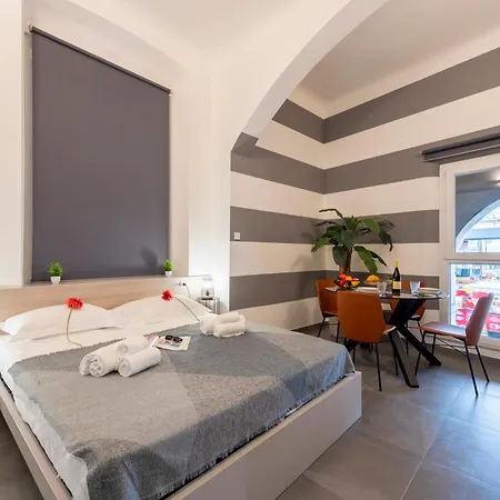 Giannini House Next To Aquarium - Happy Apartment Genoa